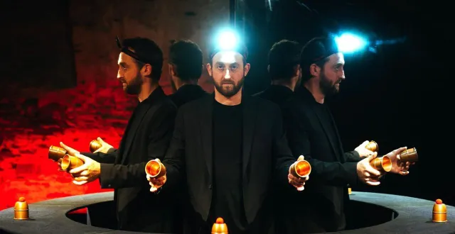 photo  il y aura du mystère au château du plessis-macé, jusque dans les caves, où aura lieu une immersion magique, à la lampe frontale, pendant les vacances de la toussaint.  &copy;  guillaume gozard 