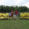 photo  des jeunes du village ont joué au football sous les couleurs d’angrie et de combrée. 