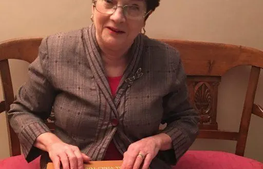 photo  hoëlle corvest ou la clairvoyance à portée de mains.  &copy;  ouest-france 