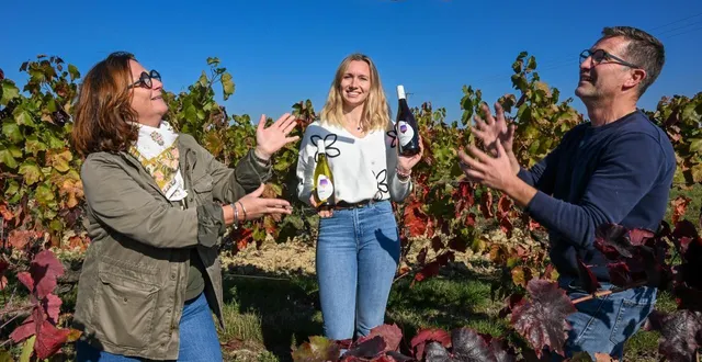 photo  martigné-briand (terranjou), le 13 octobre 2025. sophie et jean-christian bonnin jonglent avec leurs nouvelles cuvées légères en alcool.  &copy;  co – laurent combet 