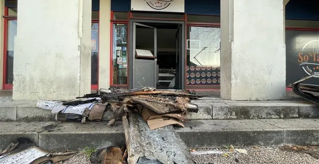 photo  le feu a pris dans le restaurant so tacos après sa fermeture dans la nuit du jeudi 16 au vendredi 17 octobre 2025.  &copy;  le maine libre 