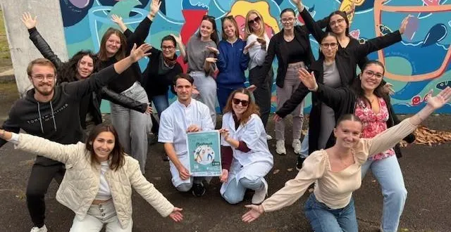 photo  les élèves de 3e année de l’ifsi d’allonnes préparent un flash mob qu’ils présenteront le 18 octobre pour sensibiliser aux maladies mentales.  &copy;  photo ifsi allonnes 