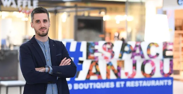 photo  l’enseigne aroma zone débarque à la galerie espace anjou que dirige alban bellouard.  &copy;  josselin clair 