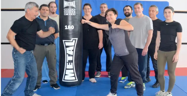 photo  les stages mensuels d’initiation à la self-défense se déroulent autour du sac de frappe au dojo de précigné.  &copy;  le maine libre 
