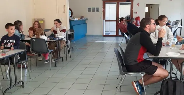 photo  les familles ont pu jouer avec les jeux loués à la ludothèque de la suze.  &copy;  le maine libre 