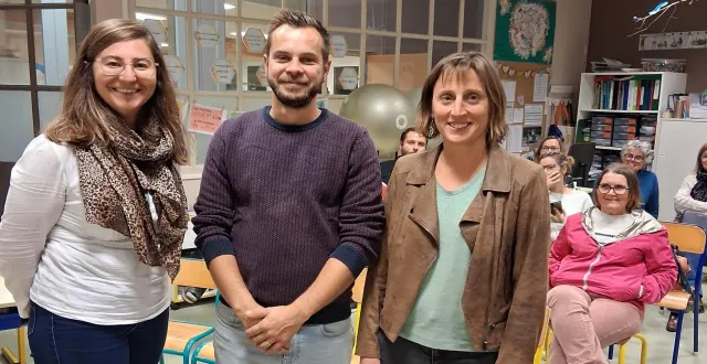 photo  hélène remigereau, nouvelle présidente de l’apel, romain beaupère, ancien président de l’ogec, et lucie dersoir, la cheffe d’établissement, ont animé cette assemblée générale.  &copy;  ouest-france 