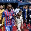 photo  capitaine du sm caen, yann m’vila a eu des mots forts sur le niveau actuel de son équipe après la défaite à orléans, vendredi 17 octobre 2025. 
