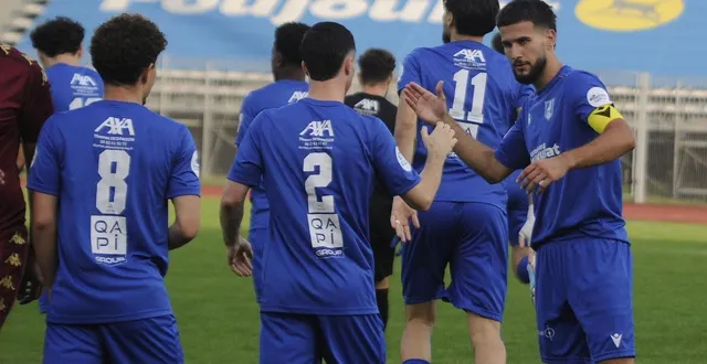 photo  timothé piton et les chamois niortais st-flo ont décroché un point en charente.  &copy;  co - christophe bernard 