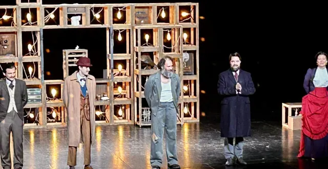 photo  angers, jeudi 16 octobre 2025. les comédiens de la pièce 