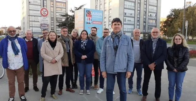 photo  le maire jean-paul pavillon renouvelle sa candidature pour les prochaines élections municipales. un comité de réflexion et de travail l’accompagne pour constituer un programme et une liste de candidats.  &copy;  ouest-france 