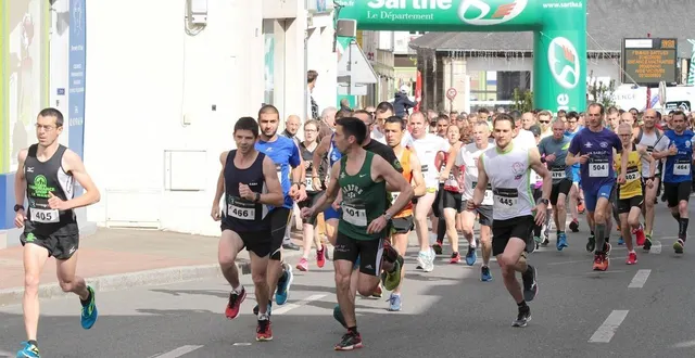 photo  départ des foulées mamertines, dimanche à 9 h pour les épreuves jeune.  &copy;  photo archives le maine libre 