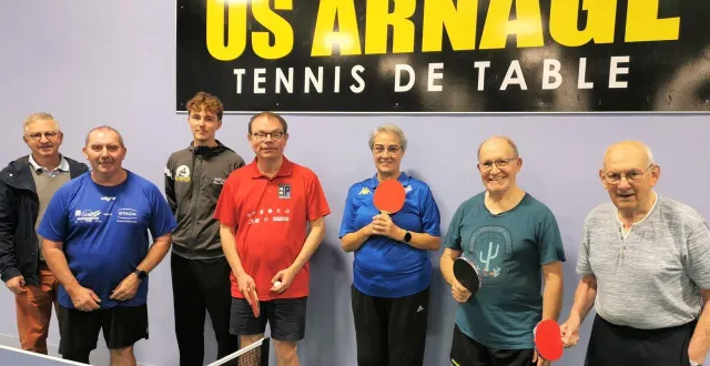 photo  encadrées par lilian demestre, entraîneur salarié du club, les séances de ping santé ont démarré à la salle roger-meunier du gymnase fernand-lusson mais il reste des places encore, ouvertes à tous types de pathologies, parkinson, alzheimer ou autres   &copy;  le maine libre 