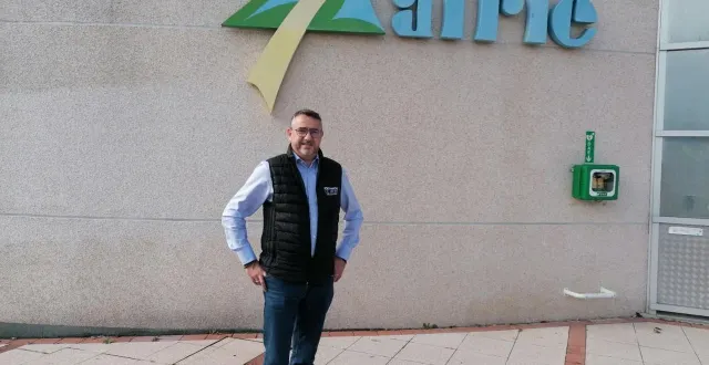photo  jean-yves lecoq, maire de mulsanne, sera candidat pour un troisième mandat aux élections municipales 2026.  &copy;  ouest-france 