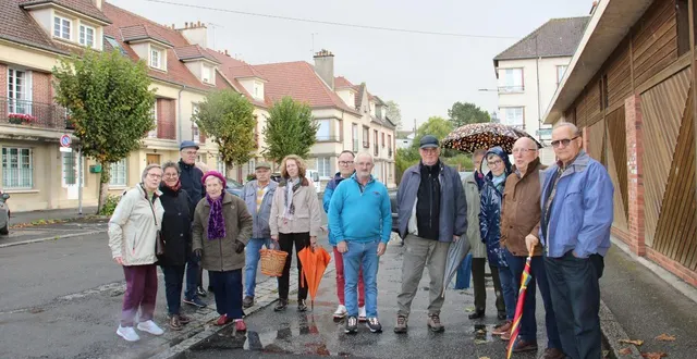 photo  les propriétaires de la rue de la libération de vimoutiers (orne) sont vent debout (sur la photo, à l’emplacement prévu pour l’installation de la plateforme test).  &copy;  ouest-france 