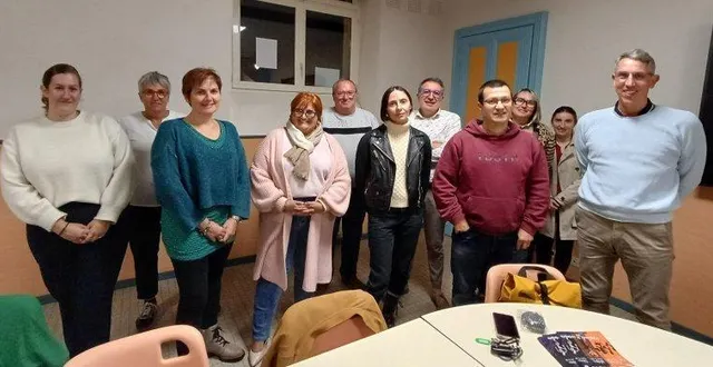 photo  les bénévoles des thouarçonautes et de l’association de l’école de danse préparent activement la première édition d’halloween.  &copy;  co 