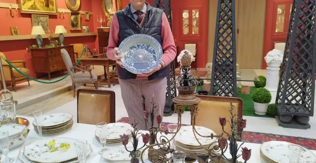 photo  maître cyril duval animera cette vente aux enchères composée de plus de 300 lots.  &copy;  archive ouest-france 