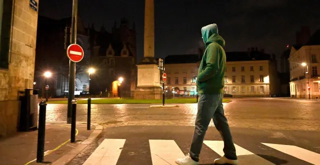 photo  la nuit tombée plus tôt est synonyme de danger pour les usagers de la route. photo : jérôme fouquet/ouest-france.  &copy;  jérôme fouquet/ouest-france 