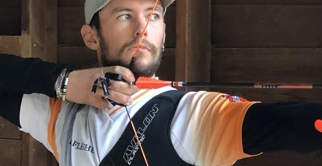 photo  archer de la compagnie d’arc de la flèche (sarthe), donovan moucholi est devenu champion de france de tir à l’arc beursault à vauciennes (oise) le 5 octobre 2025.  &copy;  ouest-france 