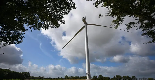 photo  le dossier du parc éolien de longuenée-en-anjou revient devant les citoyens par une nouvelle enquête publique.  &copy;  documentation co – josselin clair 
