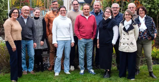 photo  seize candidats (13 sur la photo) composent cette nouvelle liste, bientôt complète.  &copy;  ouest-france 