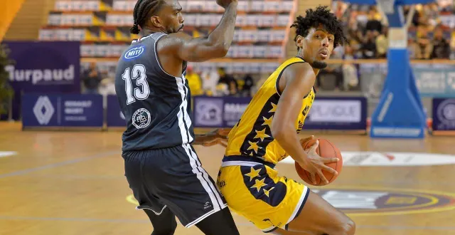 photo  enfin de retour sur les parquets, samuel alouekey constituera, ce samedi à auch, un atout de taille dans la raquette.  &copy;  co - stéphane séguinard 