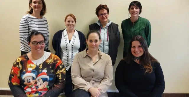 photo  la nouvelle présidente morgane lemeunier (au centre) entourée du nouveau et du précédent bureau.  &copy;  ouest-france 