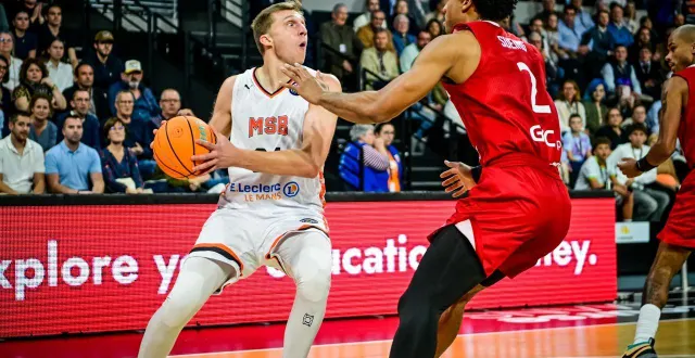 photo  en ce début de saison, david dileo est en recherche de la réussite aux tirs qui en fait l’un des shooteurs les plus dangereux du championnat.  &copy;  photo le maine libre - yvon loué 