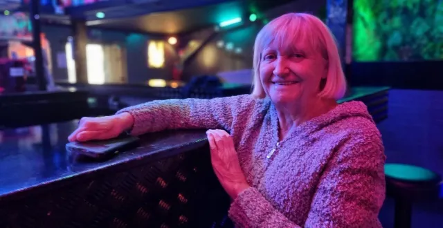 photo  dominique donniaux dirige la boîte de nuit le klubb dans la commune de coulombiers depuis 38 ans.  &copy;  le maine libre 