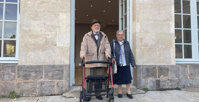 photo  yves et arlette jégou, respectivement âgés de 93 et 91 ans, ont ressenti « une grande émotion » en renouvelant leurs vœux devant leurs proches après 70 ans de mariage.  &copy;  ouest-france 