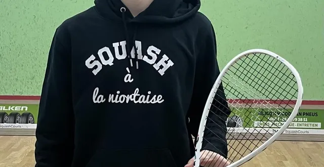 photo  noa yulzari.  &copy;  co 