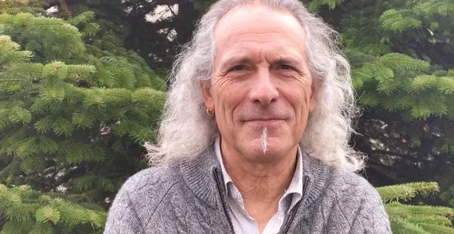 photo  bruno richet, candidat à la mairie de saint-ouen-en-belin.  &copy;  le maine libre 