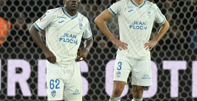 photo  battus par angers (2-0), les merlus ont encore manqué le coche défensivement ce dimanche 26 octobre.  &copy;  jérôme fouquet / ouest-france 