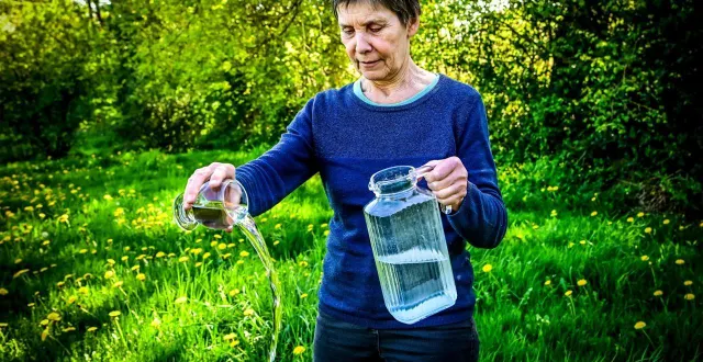 photo  catherine hergoualch’h se bat depuis plusieurs années contre un gaz polluant l’eau de son robinet.  &copy;  photo le maine libre - yvon loué 