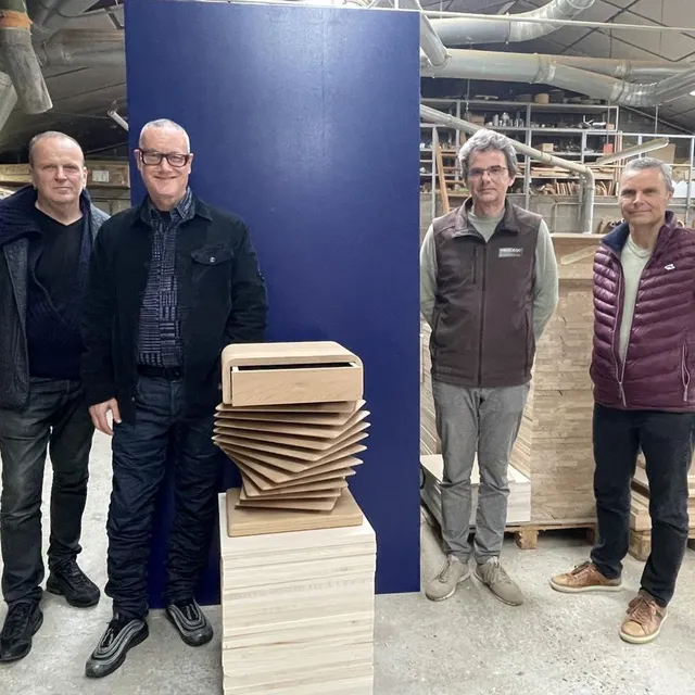 photo maurizio galante et tal lancman ont particulièrement apprécié les échanges avec pierre et matthieu rochepeau, les deux cogérants des ateliers du drugeot.  ©  ouest-france