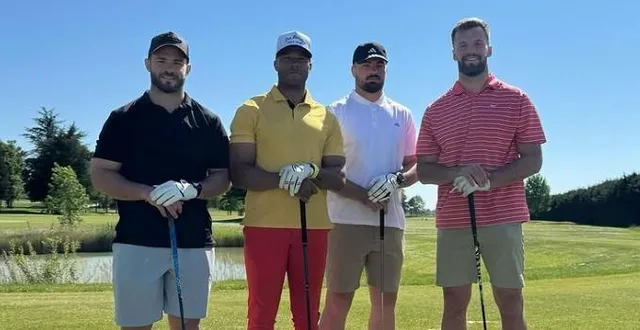 photo  sur cette photo publiée le 30 avril 2025, quatre des 