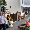photo  chaque année pour halloween, jean-yves met en scène les courges qu’il cultive dans le bourg de luché, dans le sud de la sarthe. 