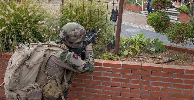 photo  exercice militaire à saint-macaire-en-mauges (sèvremoine), le 29 octobre 2025.  &copy;  ouest-france 