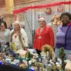 photo venez participer aux ateliers solidaires pour proposer de beaux objets décoratifs lors du marché de noël.