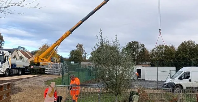 photo  les modules pour l’école provisoire ont été installés.  &copy;  ouest-france 