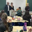 photo les élèves de l’école alain-bourgeteau à sablé-sur-sarthe ont pu découvrir les ouvrages en lice, cette année, au prix cm/6es juste avant les vacances de la toussaint.