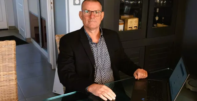 photo  samuel radigue, tête d’une liste pour les élections municipales.  &copy;  le maine libre 