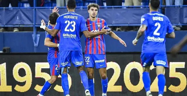 photo  mohamed hafid et le sm caen ont quatre matches face à eux qu’ils doivent gagner.  &copy;  charles bury / ouest-france 
