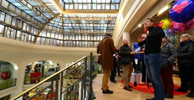 photo  shein est attendue dans les galeries lafayette d’angers le 18 novembre.  &copy;  co - josselin clair 