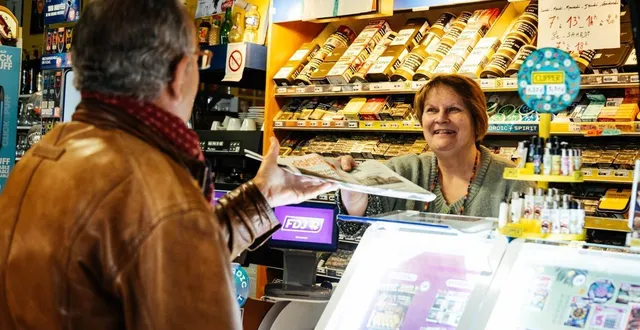 photo  brigitte fouquet tient le bar-tabac du moulin-rouge au mans (sarthe) depuis plus de vingt ans.  &copy;  ouest-france 