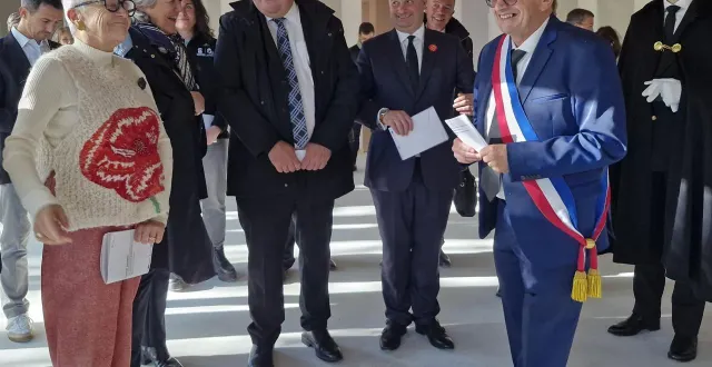 photo  une visite dans la bonne humeur.  &copy;  ouest-france 