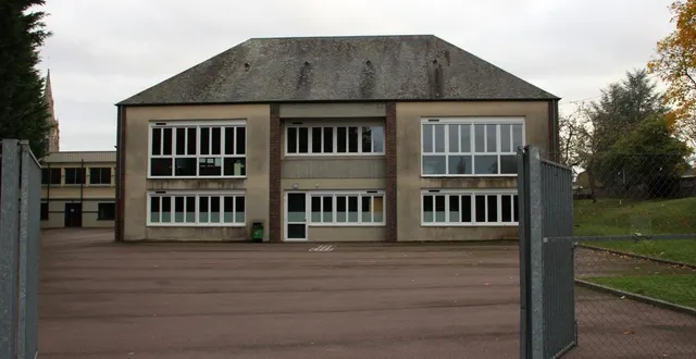 photo  l’école maternelle jean-de-la-varende prend place dans les locaux en prolongement de l’école élémentaire gustave-flaubert.  &copy;  ouest-france 