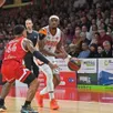 photo  bogues et le msb s’imposent de nouveau sur le parquet de cholet. 