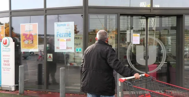 photo  en novembre 2023, le magasin super u de segré-en-anjou bleu avait fermé exceptionnellement ses portes après une coupure d’électricité, causée par une couleuvre.  &copy;  ouest-france 