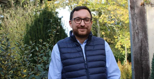 photo  arnaud dumain conduira la liste des élus sortants, à camembert, dans l’orne.  &copy;  ouest-france 