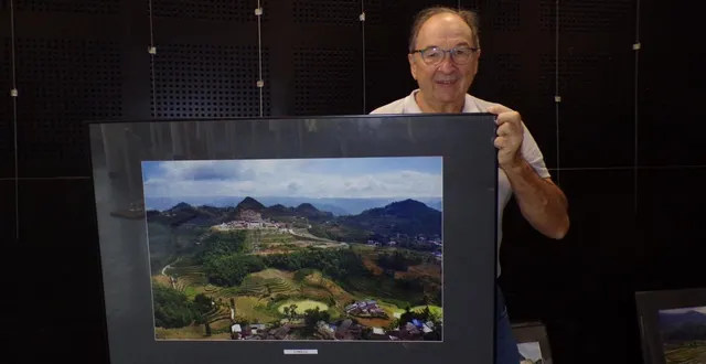 photo  jean-pierre ménard présente une de ses photos préférées de son exposition.  &copy;  le maine libre 